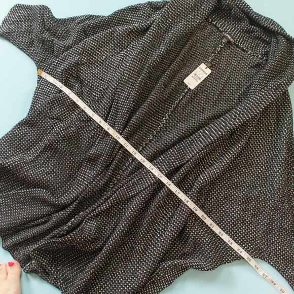 NEW Express Black White Open Front Chunky Batwing Cardigan Sweater Size XSmall - Picture 4 of 7